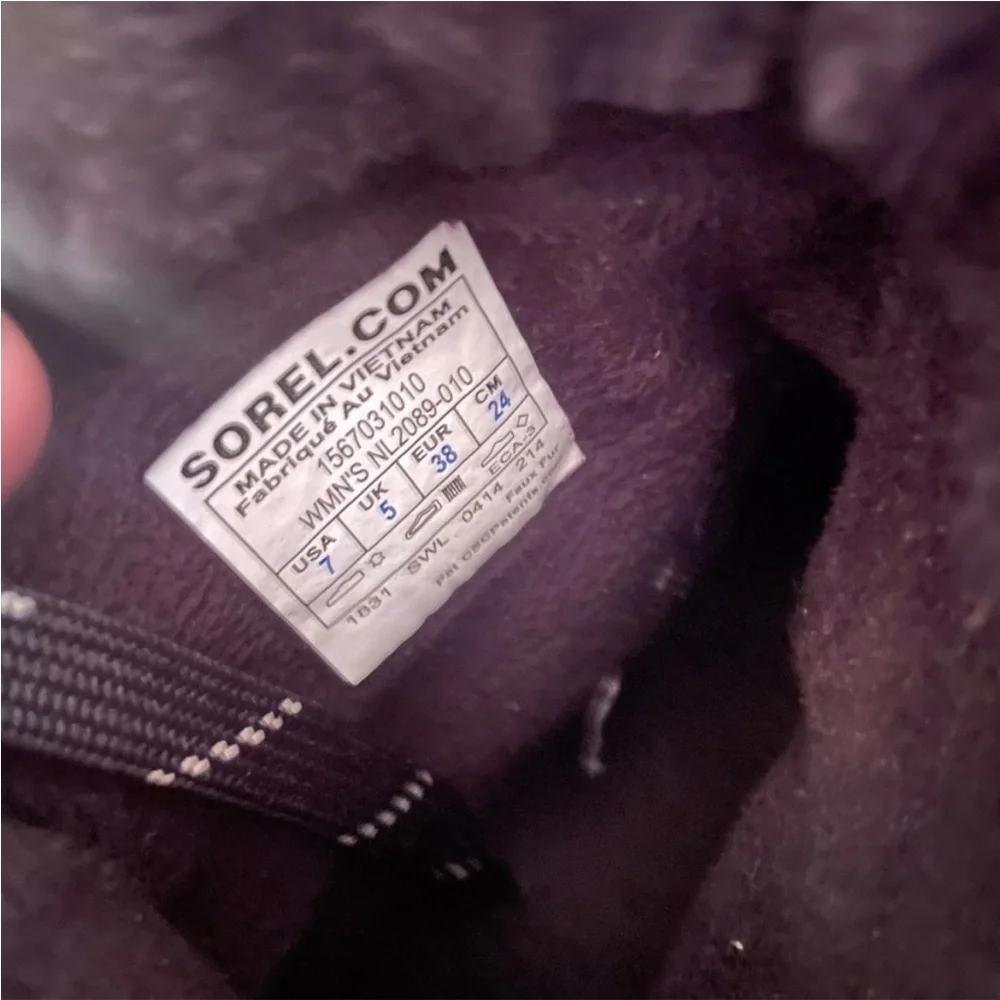 Sorel fur lined rubber boots size 7‎